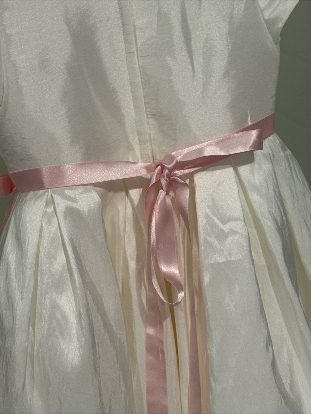 Joan Calabrese for Mon Cheri White Flower Girl Dress w/ Pink Bow Size 5T - Picture 4 of 10